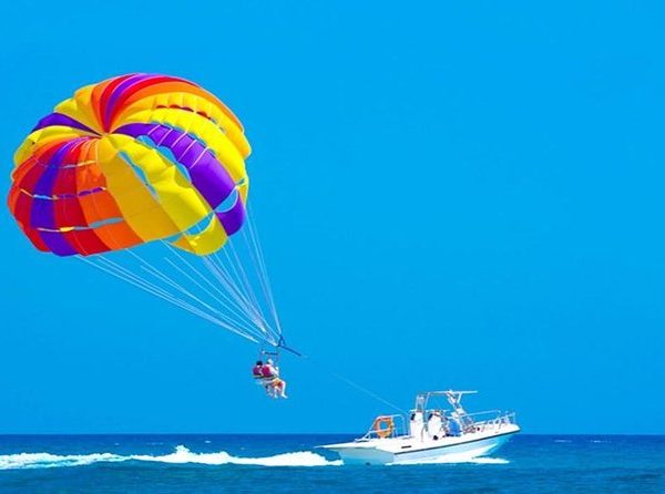 Parasailing Fly