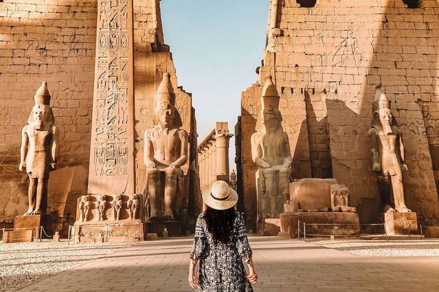 Luxor Private Full-Day Tour: Discover the East and West Banks of the Nile
